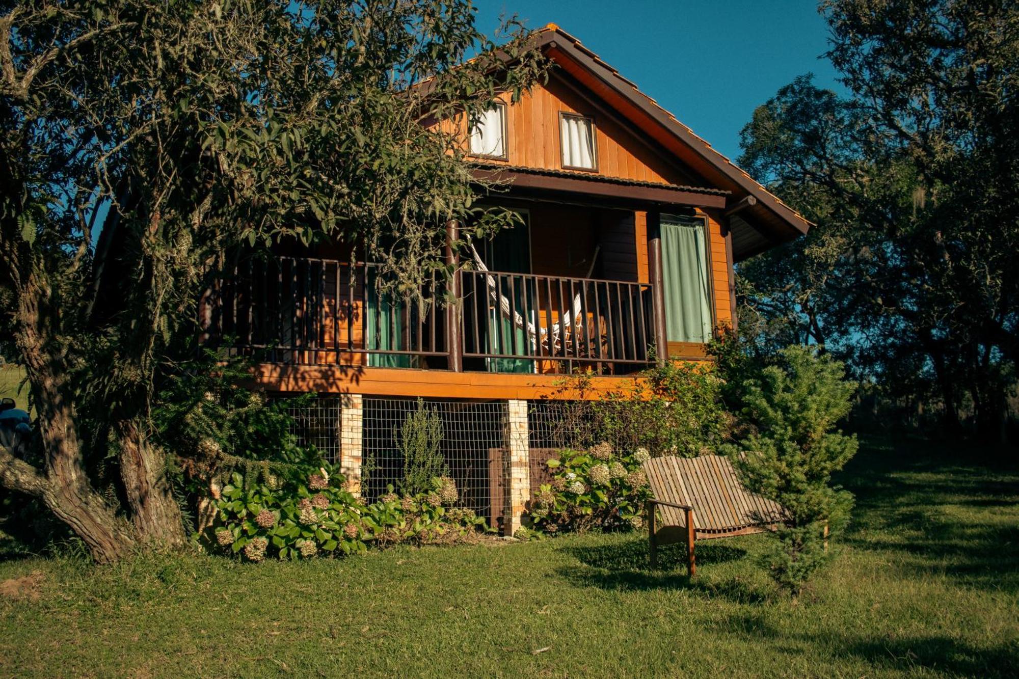אורוביסי Hospedaria Refugio Do Invernador מראה חיצוני תמונה