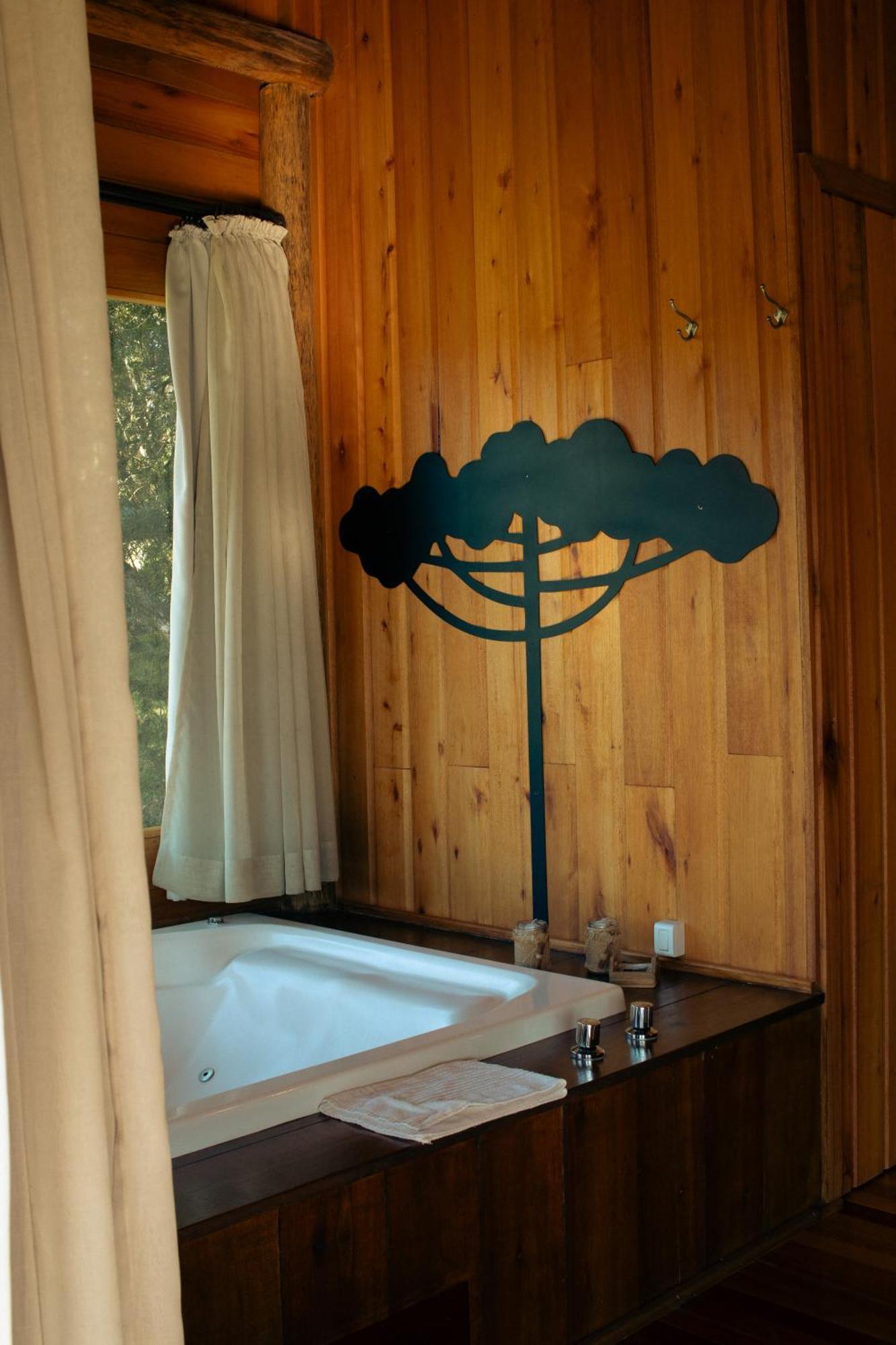 אורוביסי Hospedaria Refugio Do Invernador מראה חיצוני תמונה