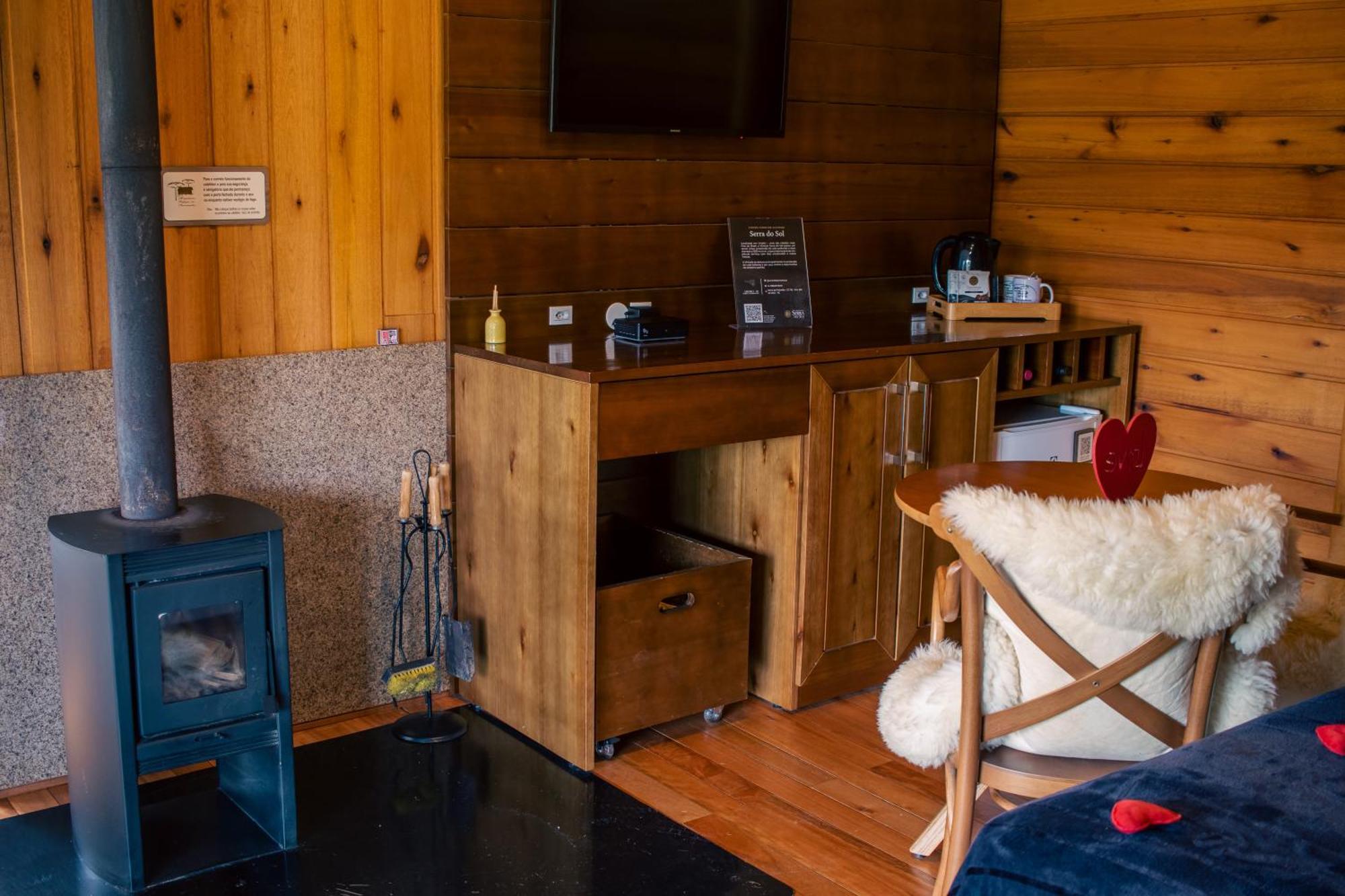 אורוביסי Hospedaria Refugio Do Invernador מראה חיצוני תמונה