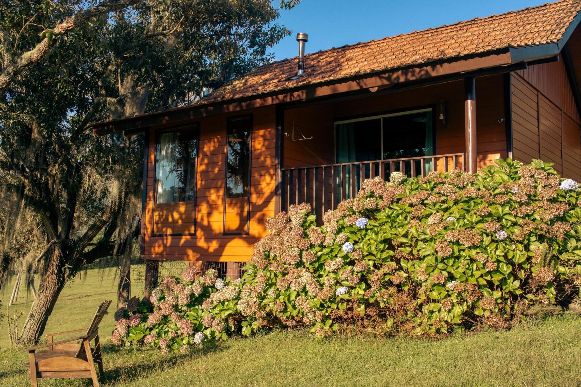 אורוביסי Hospedaria Refugio Do Invernador מראה חיצוני תמונה